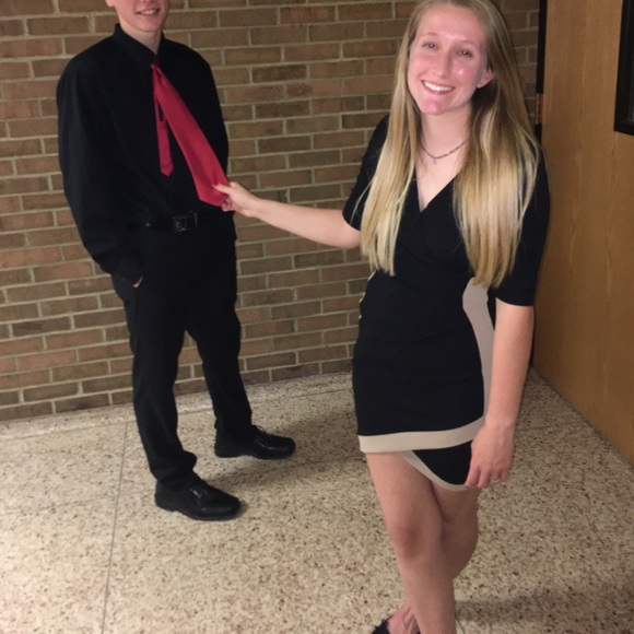 Dresses & Skirts - Dress!